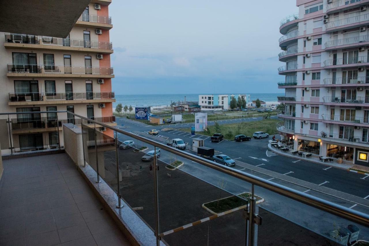 21 By The Sea Apartament Mamaia